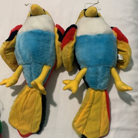 Five Pretty Plush Parrots - Picture 9 of 15